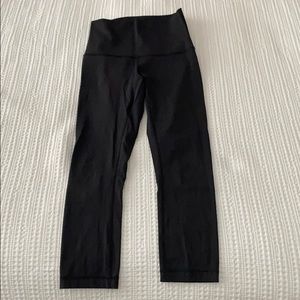 Lululemon Wunder Under Crop 21”